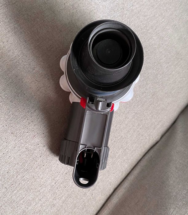 Aspirator Dyson V6 - fara accesorii - corp - perfect functional