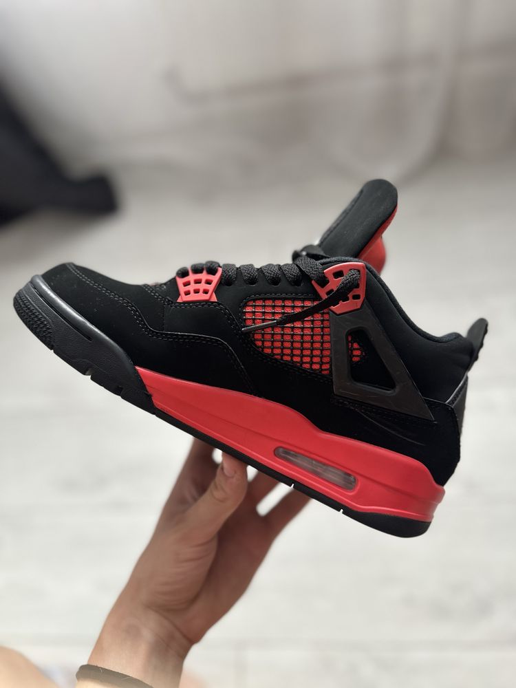 Jordan 4 Red Thunder