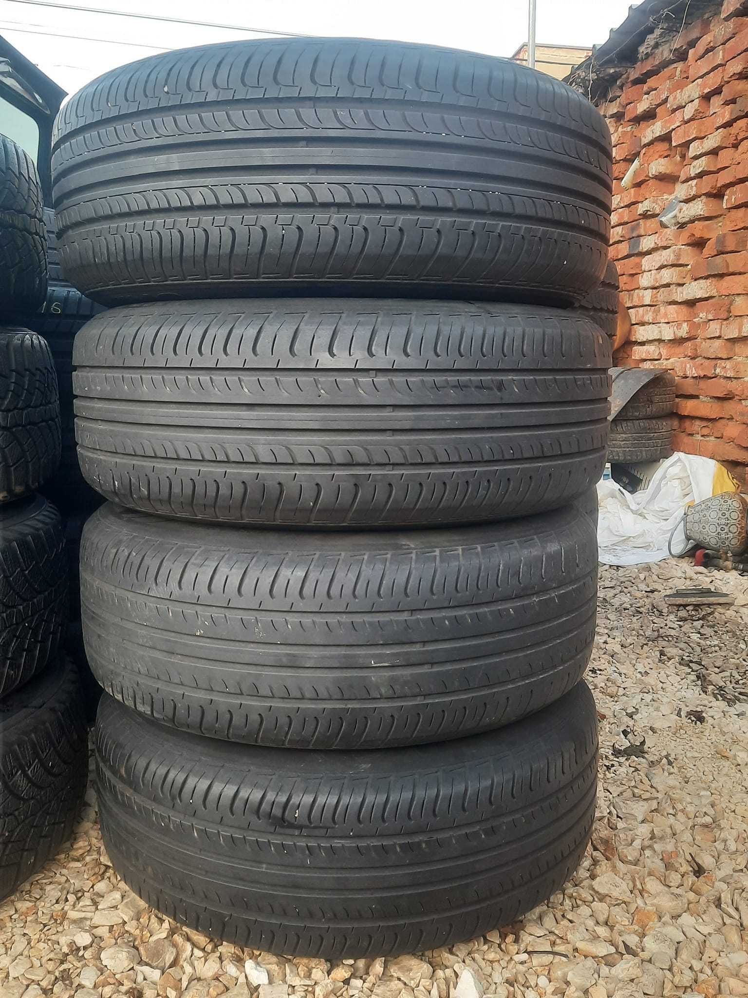 4 Броя 225/60/17 Hankook 1x7,2mm 1x6,2mm 2x5mm