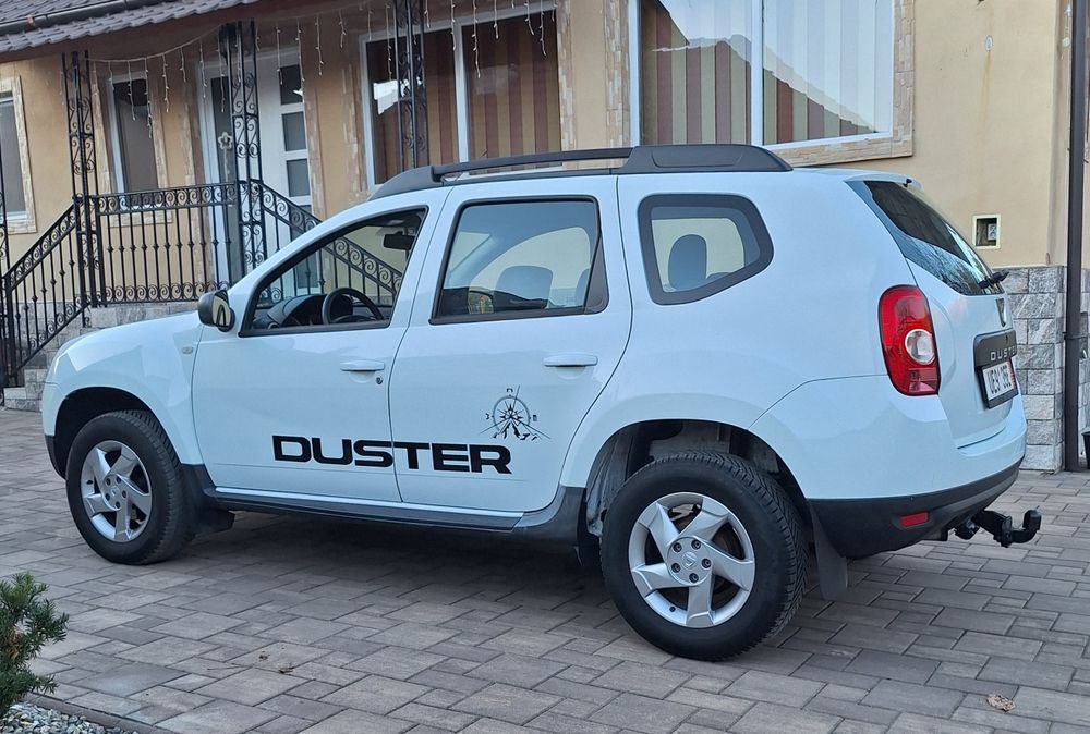 Dacia Duster 4x2 / 1.6 Benzina / Cârlig remorcare/Aer condiționat