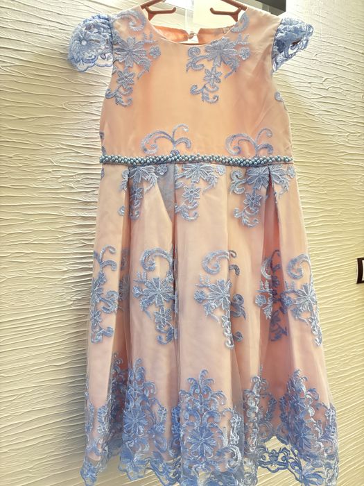 Приказни рокли за момиче 140/150р