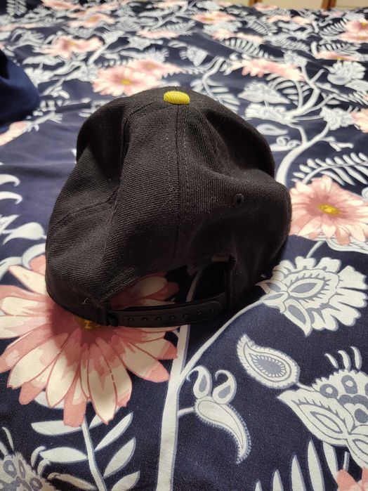 Шапки NIKE ,почти нови