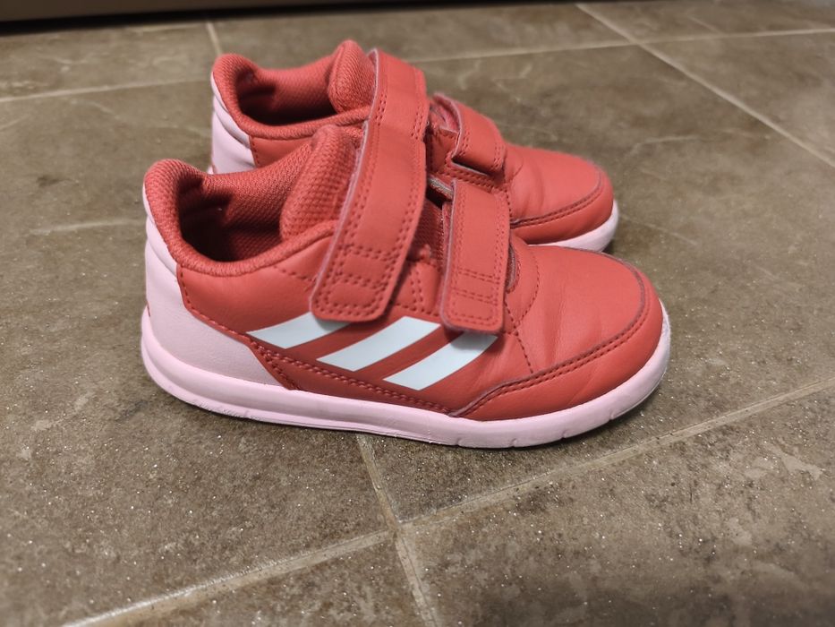 Адидас кожени маратонки