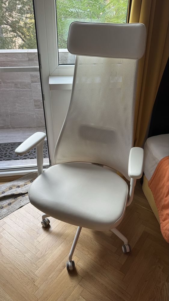 IKEA JÄRVFJÄLLET офис стол с подлакътници