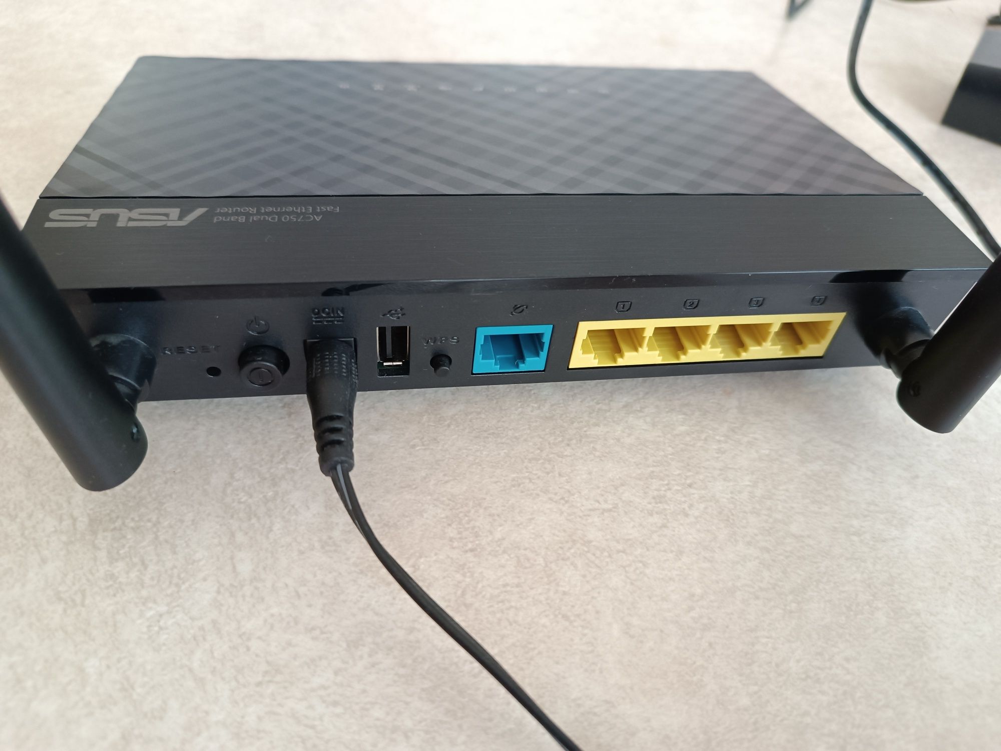 Wifi Рутер ASUS RT-AC51U