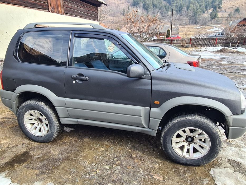 Vând Grand Vitara!