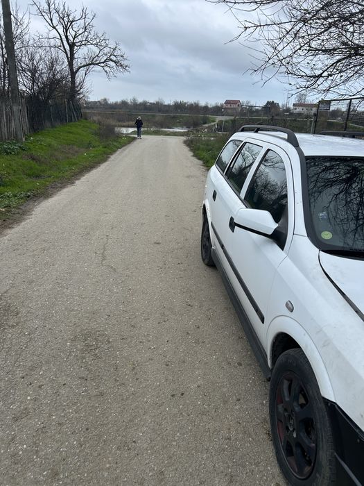 Vand sau schimb opel astra g 1.7
