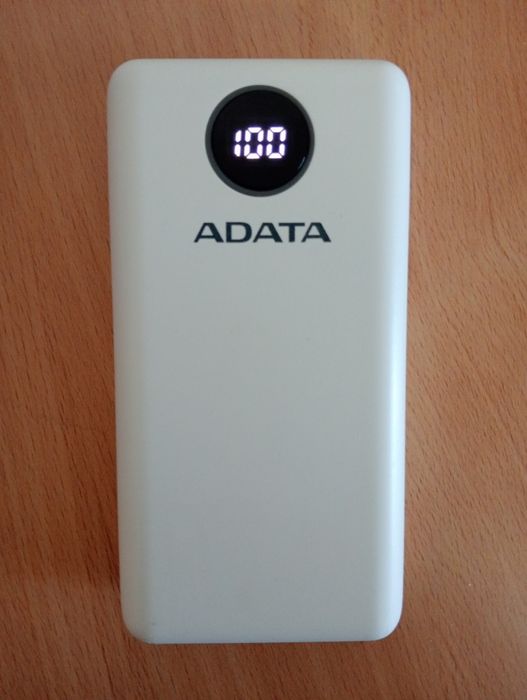 baterie externa adata