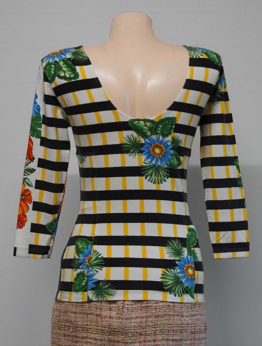 Tricou vintage  Versus Gianni Versace marimea  30/44