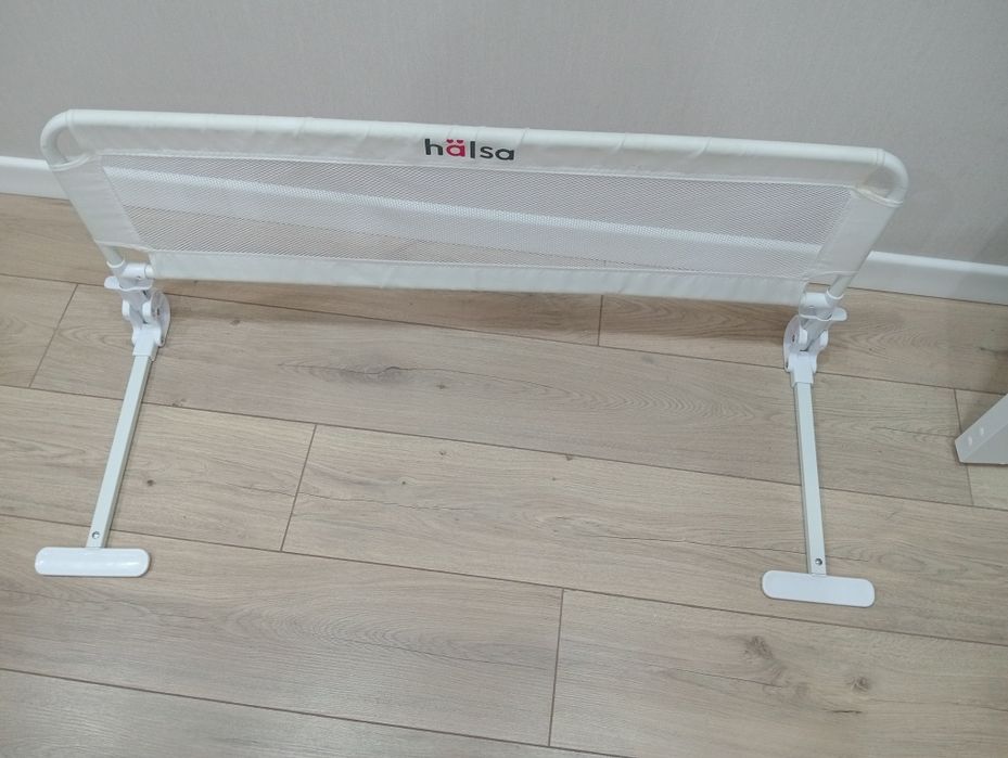 Бортик для детской кровати