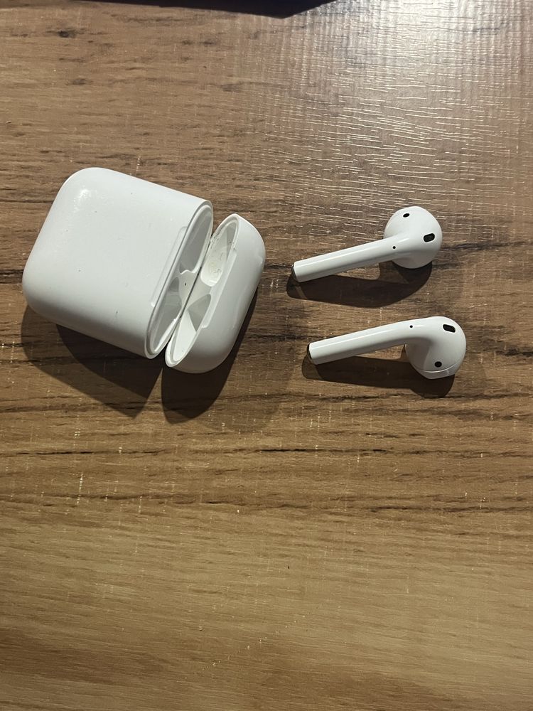 Airpods gen 1 в отличном состоянии, оригинал.
