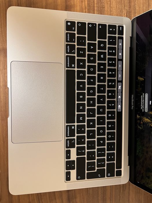 MacBook Pro M2 / 8GB RAM / 512GB / Touch Bar / Touch ID / 13.3''