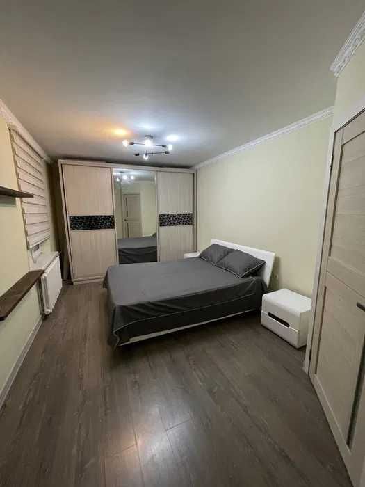 Срочно сдам 3х ком. квартиру 3/8/9 в районе Юнусабад , м. Минор 381*