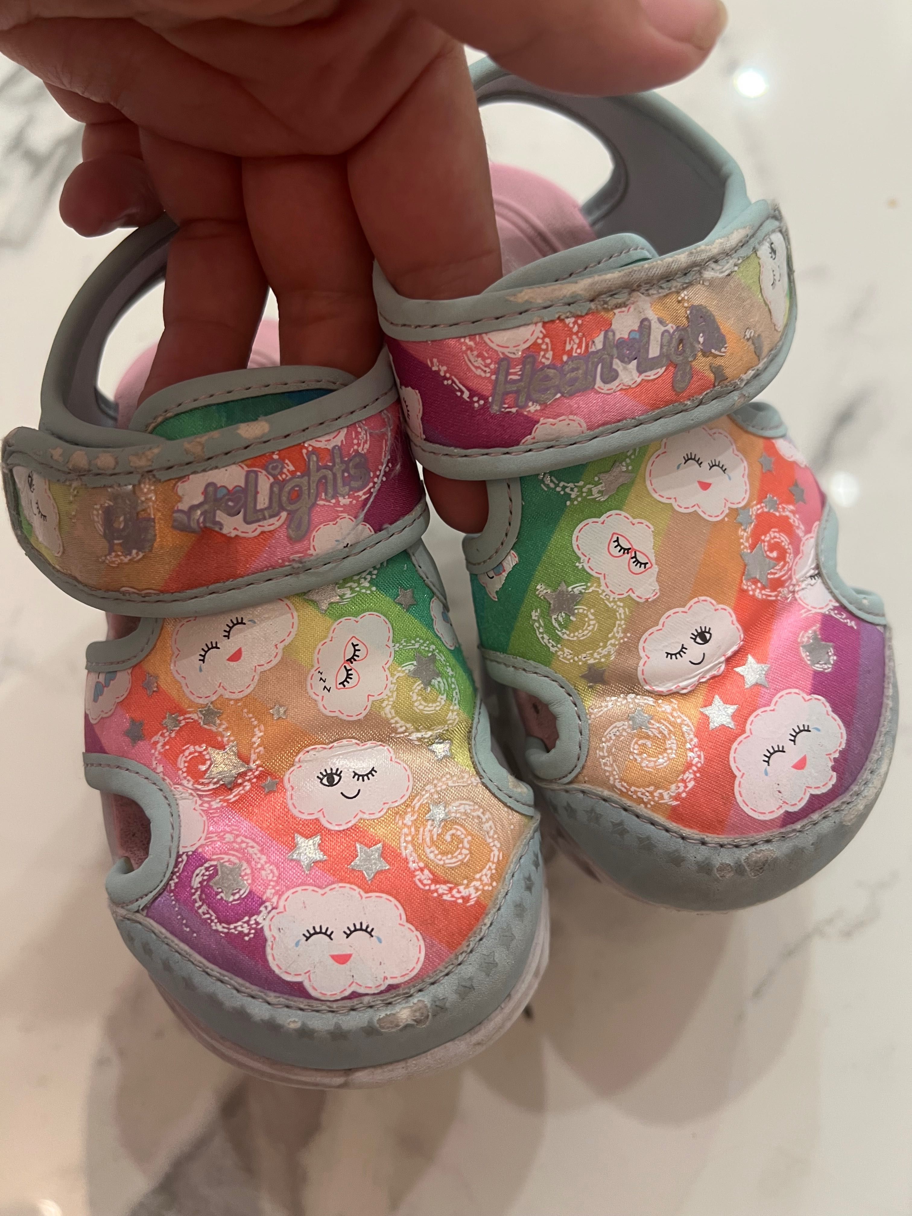 Лот 3ч детски сандали Skechers и пантофи