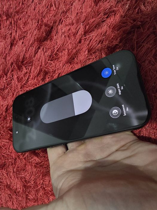 -Iphone 16Pro, 256Gb, 8Ram, Bat: 93%-337 cicluri incarcare, Stare foar