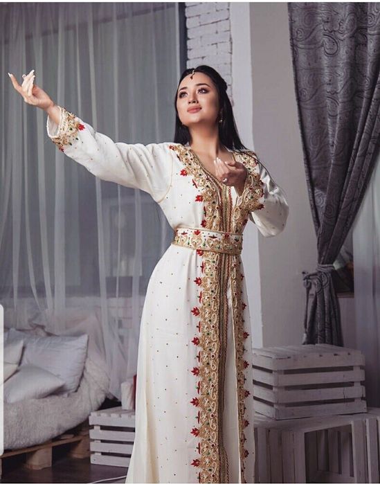 Продам новое платье АБАЙКА