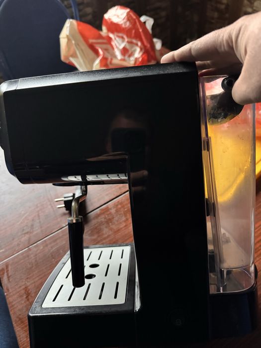 Кафе машина Crown