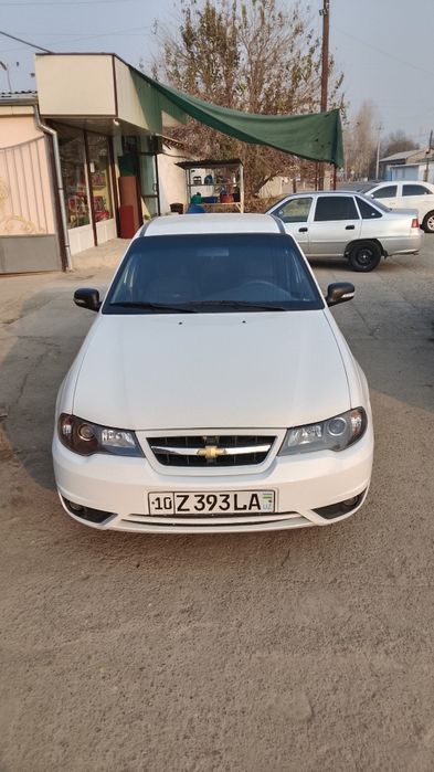 НексиЯ 2 . 1.6 мотор