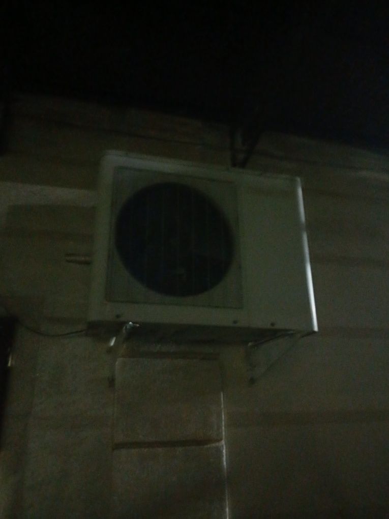 Konditsiyoner Hundai 24 talik rabochiy
