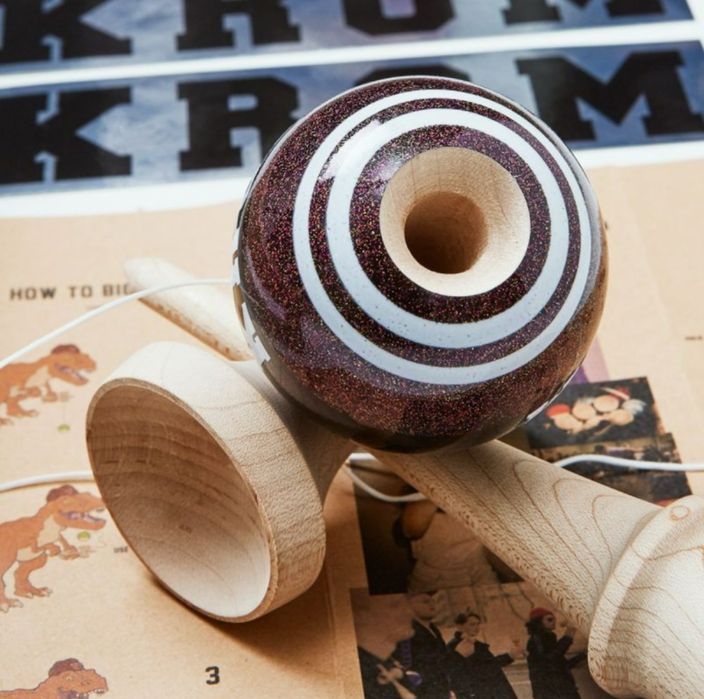 Kendama Krom Strogo 1% Aurora
