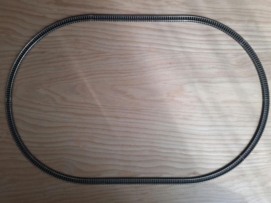 Set sine Fleiscmann N Profi cu terasament Circuit Oval Nou