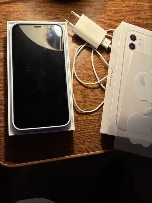 IPHONE 11 alb 64 gb