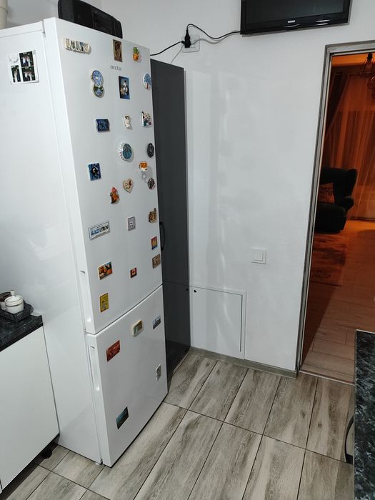 Combina frigorifica Arctic 356l