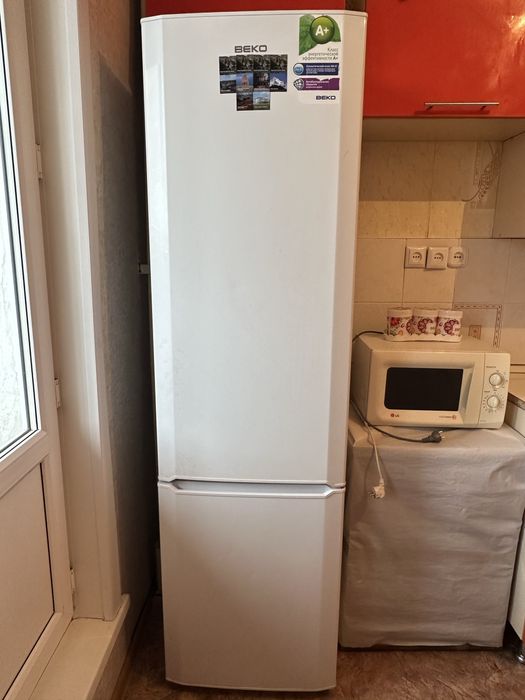 Продам холодильник