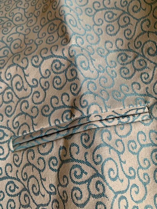 vand vesta cu cravata, eleganta baieti