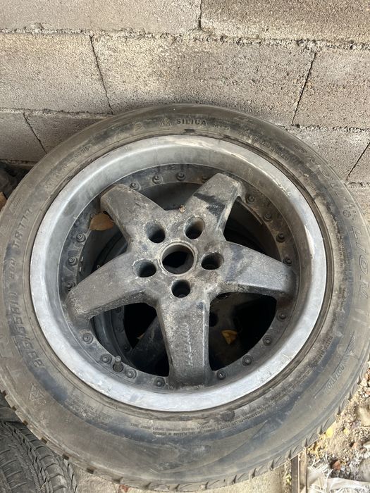 Продам диски на мерседес mercedes с резиной и можно без