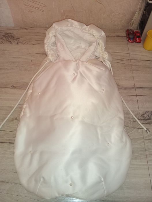 Конверт выписной в отличном состоянии приятный на ощупь атласный