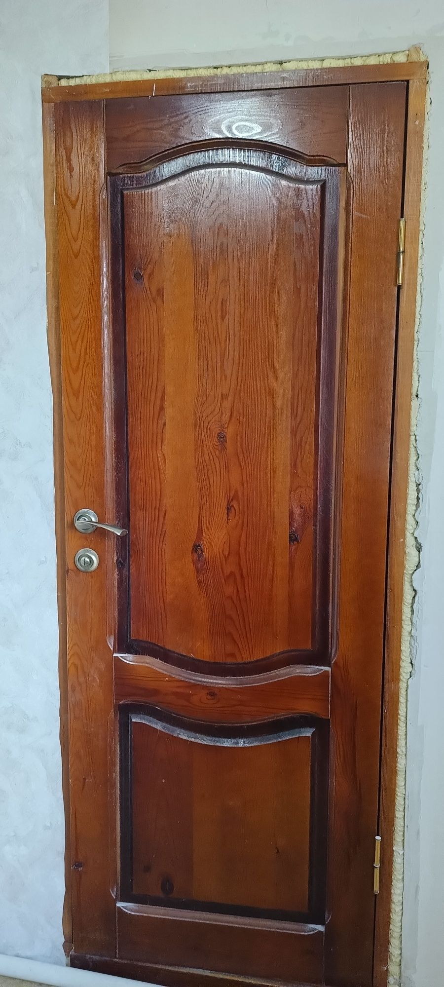 Двери деревянные