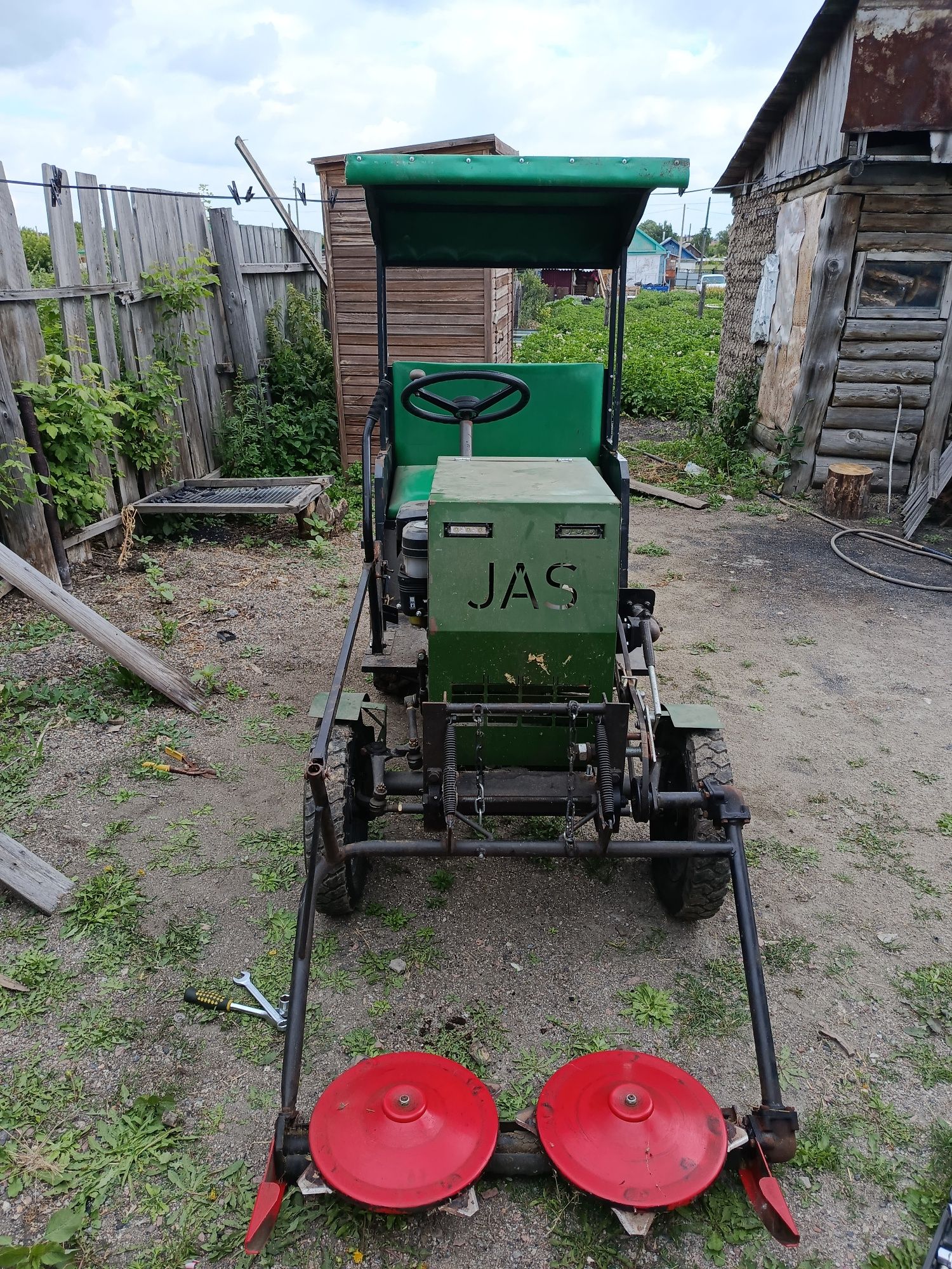 Продам мини трактор