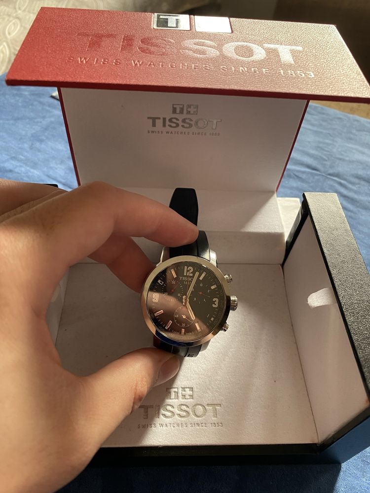 Часовник - Tissot PR100