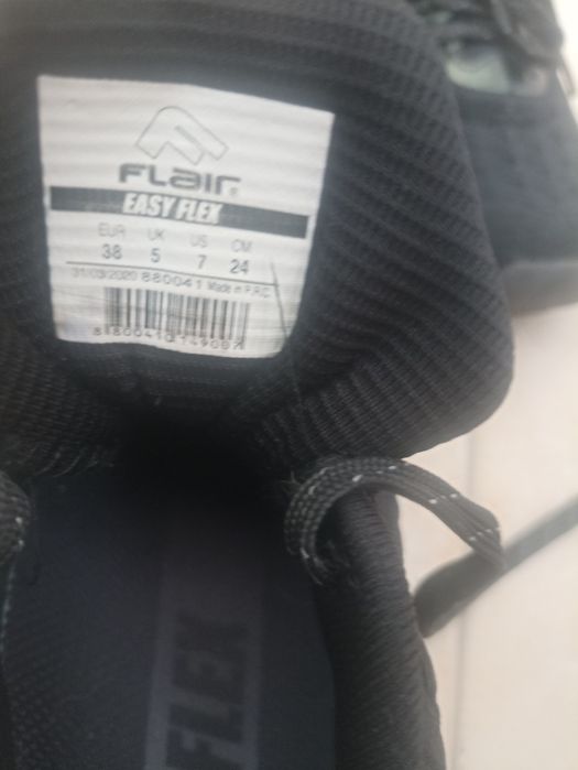 Маратонки  FLAIR