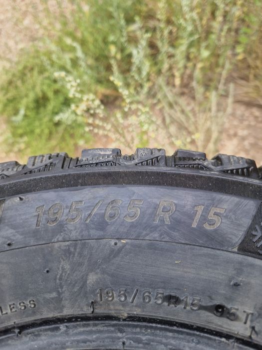 MICHELIN X-Ice North 4 195/65 R15 95T с шипами