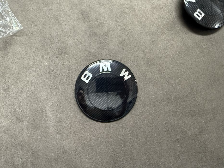 Set 7 embleme carbon BMW capota portbagat volan si jante