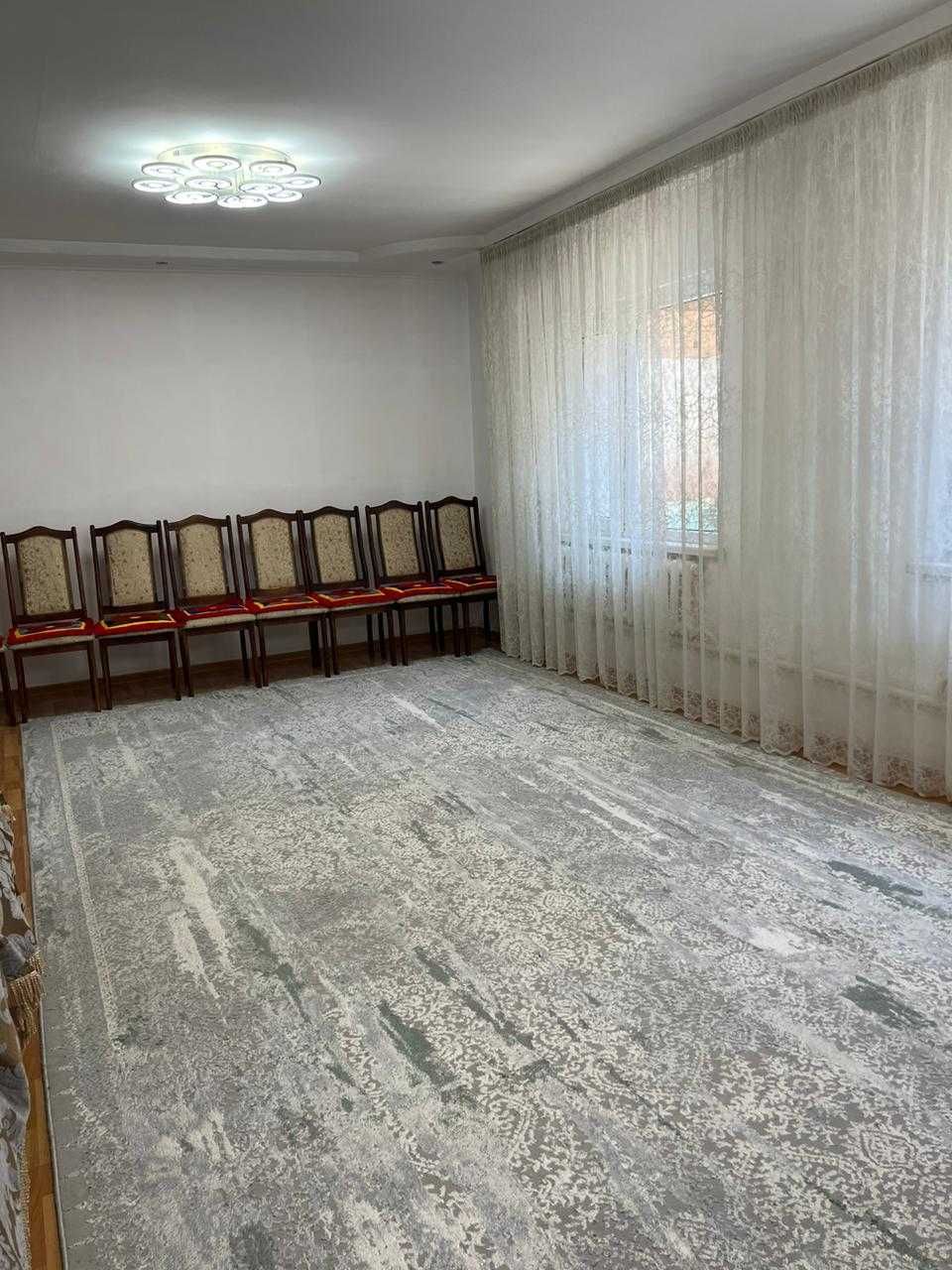 два дома на одном участке
