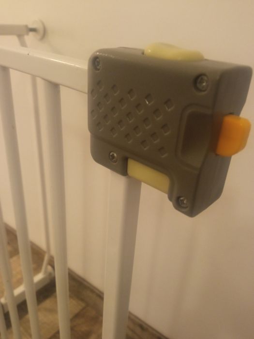 Poartă siguranță copii 70-90cm