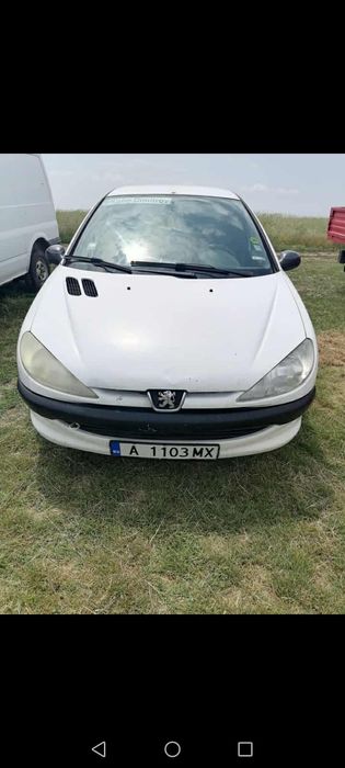 Продавам Peugeot 206