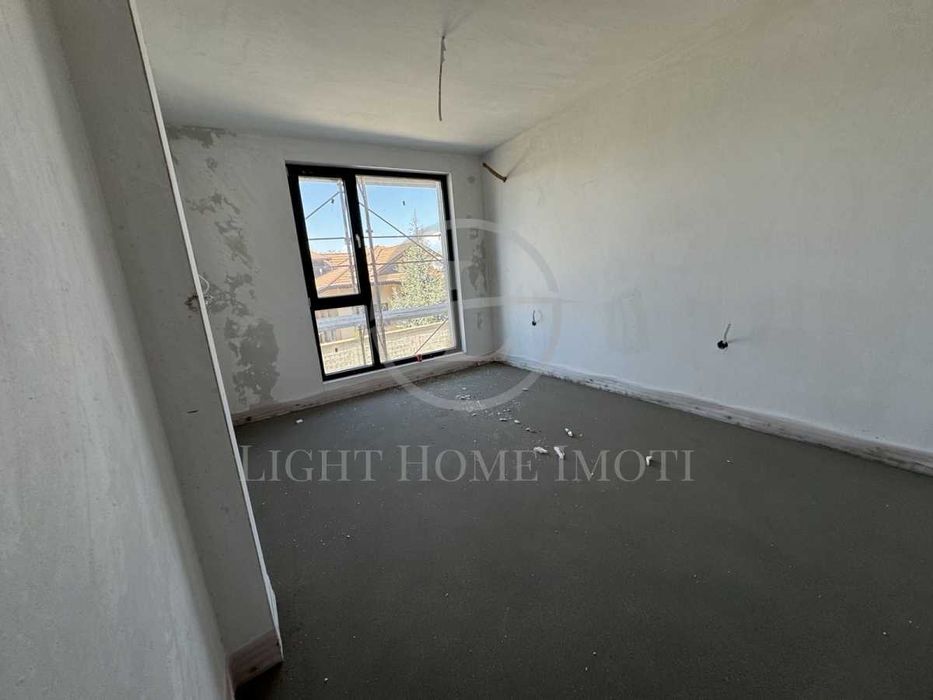 Продава се Тристаен апартамент в Пловдив, Остромила - 114 кв.м за 1096 €/кв.м - Снимка #3