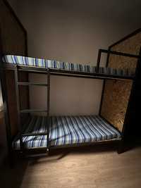 Кровать двухярусную продам