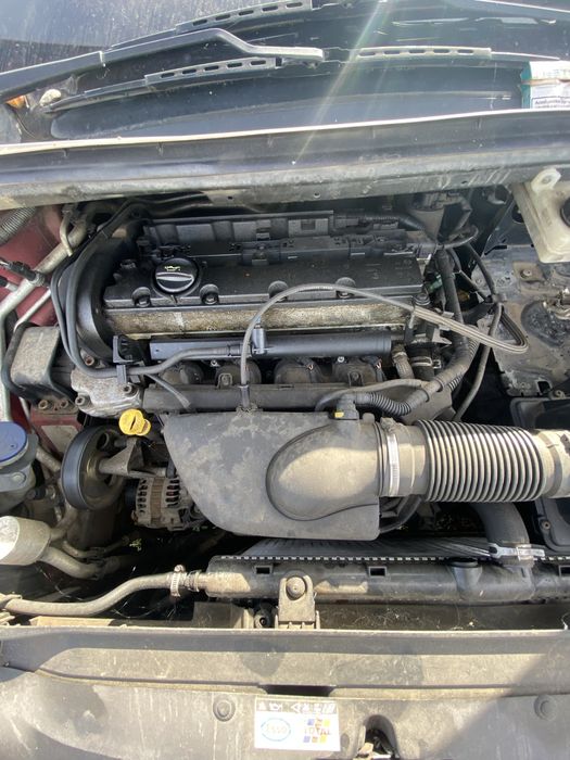 Piese Peugeot 307 an 2007 motor 2.0 i.benzina!