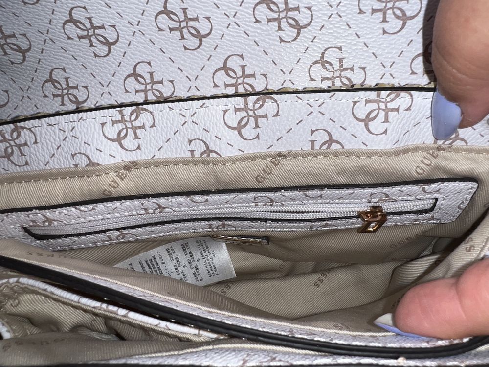 Чанта Guess с торбичка против прах