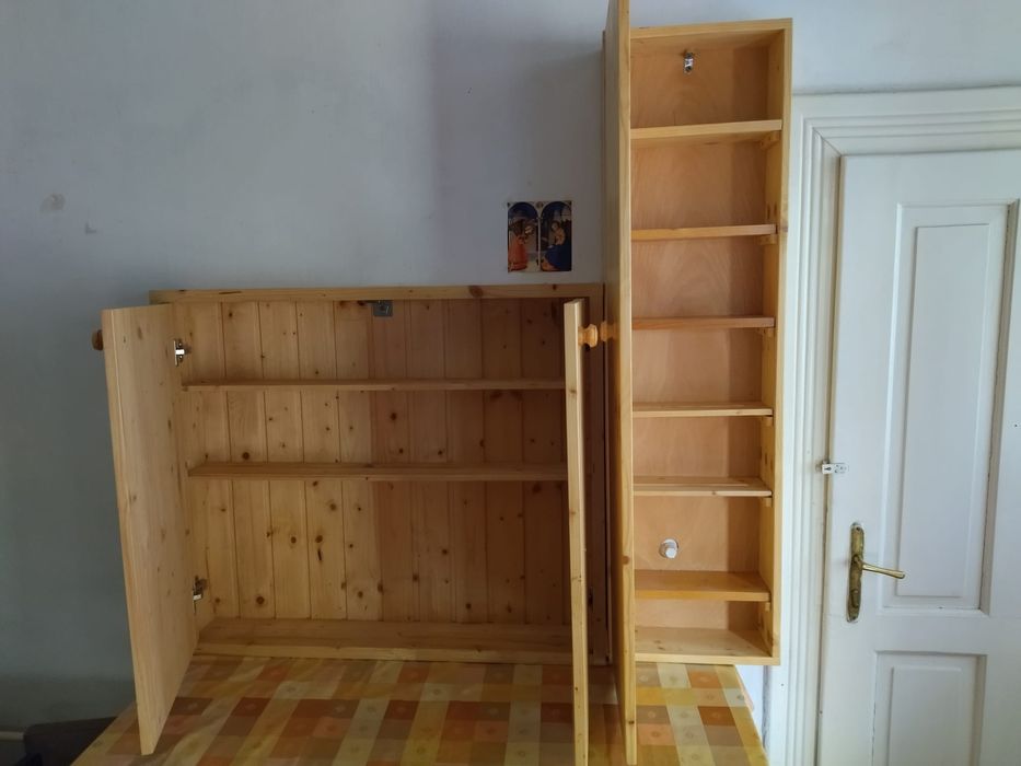 Dulap lemn.de brad