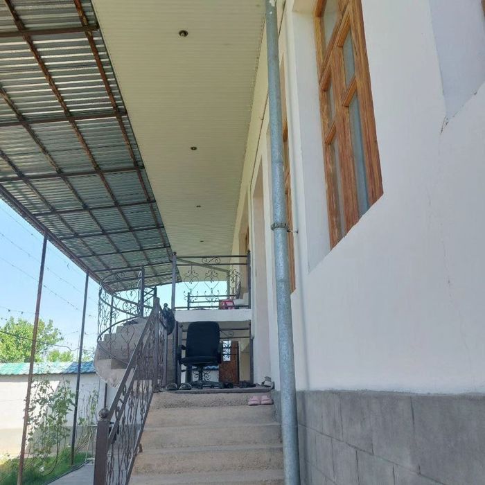 Uchastka Hovli Sotiladi