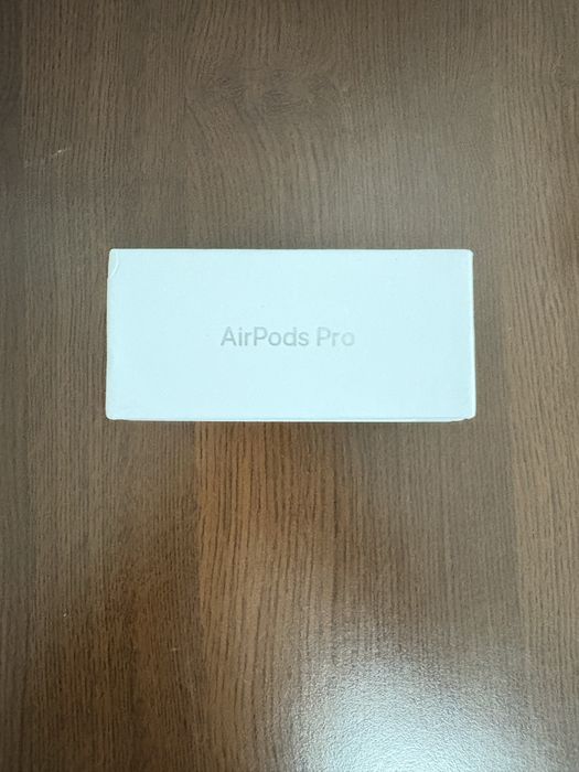 AirPods Pro (2nd Generation) cu carcasă de încărcare MagSafe (USB-C)