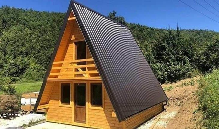 Case si cabane din lemn tip A-Frame