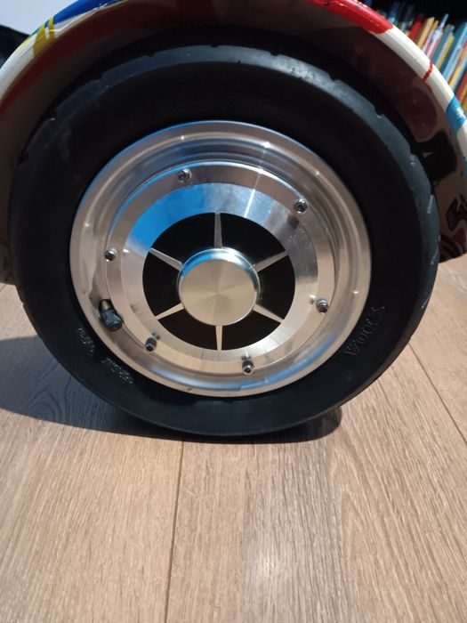 Продавам ховърборд