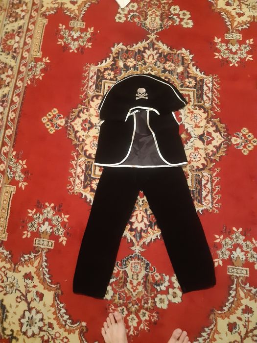 Костюм пирата бэтмена и дед мороза новая